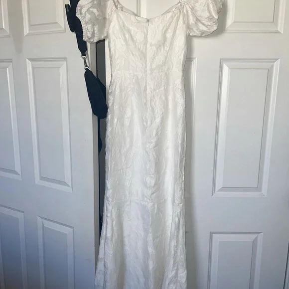 Lulu’s Bridal Mermaid Dress - Picture 5 of 5